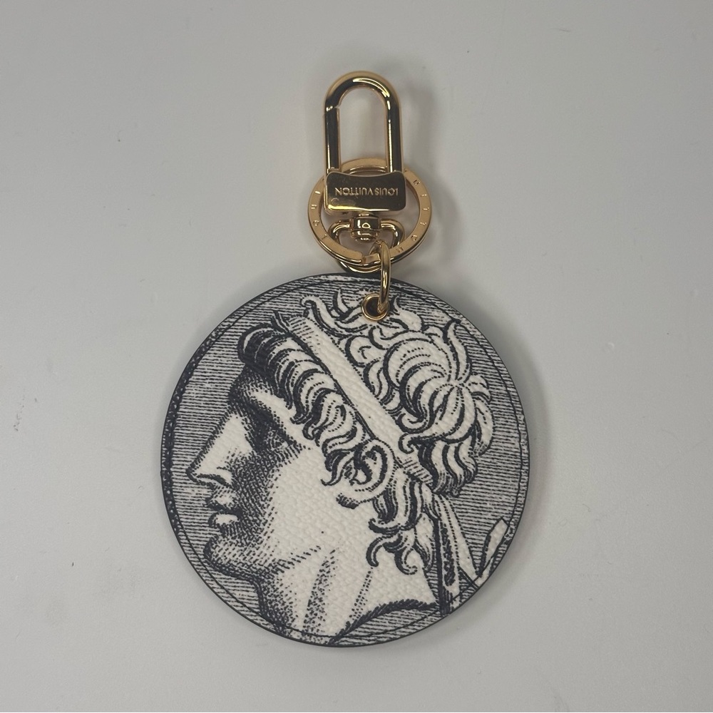 Louis Vuitton x FORNASETTI Monogram Cameo Bag Charm Key Holder - Picture 2 of 10